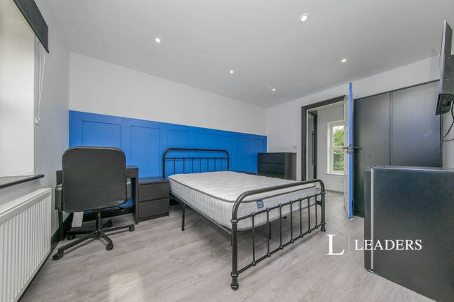 Double En Suite Room to Rent- Berechurch Road Main Photo