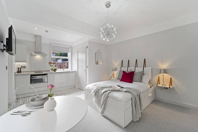 Large Studio - Close to Royal Derby Hospital! Main Photo