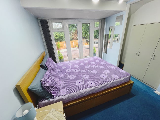 Double Bedroom to let In Shirley  Main Photo
