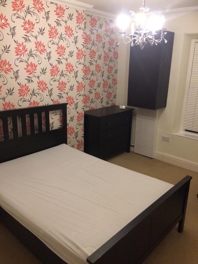 Double Room available to rent. Main Photo