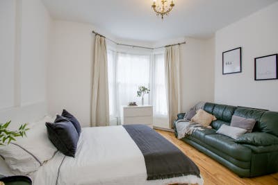 Spacious Double Bedroom In Chiswick W4 Main Photo