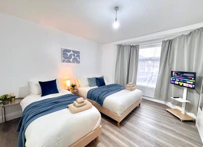 Studio 4 - 69 MP Main Photo