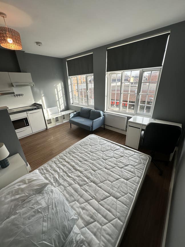 Spacious Studio Flat ST4-Couples Welcome Main Photo