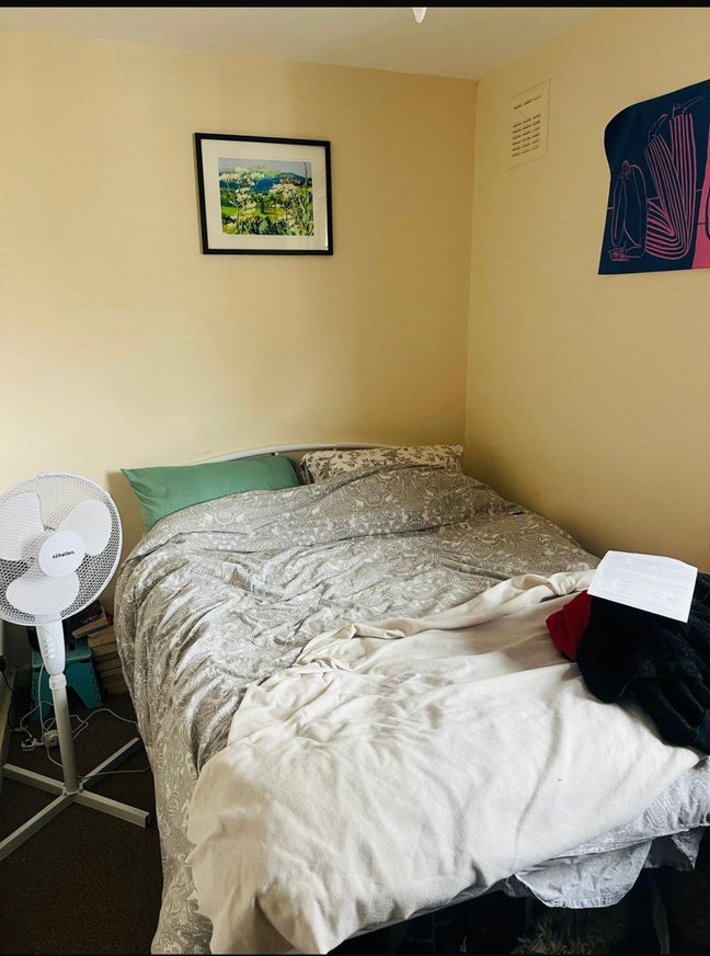 Stunning 3 bed flat in Shepherd’s Bush! Main Photo