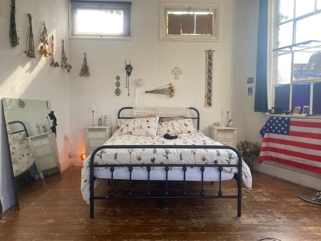 Rooms in a lovely warehouse in Fulham  Main Photo