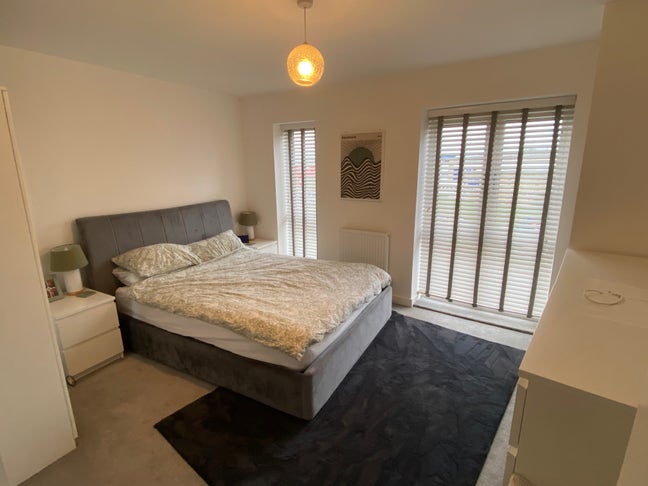 Double En-suite room, Modern apartment Main Photo