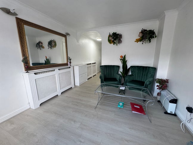 Spacious Double Room Main Photo