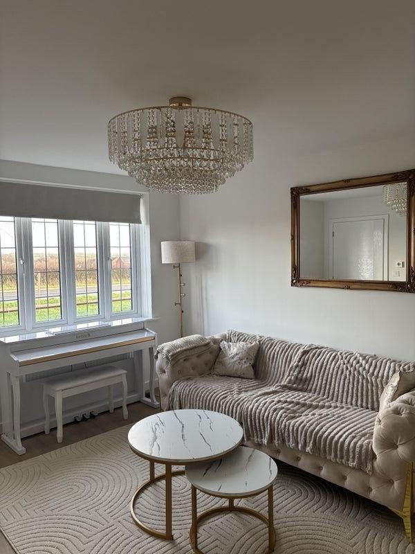 New Furnished Double Room + Private Bath & Parking Main Photo