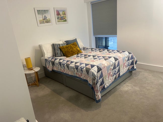 Double room with king size bed. Main Photo