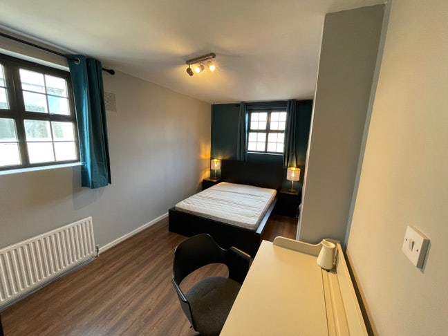 Stylish Room In A Great Location! Main Photo