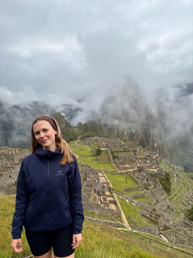 Female professional looking for double room Main Photo