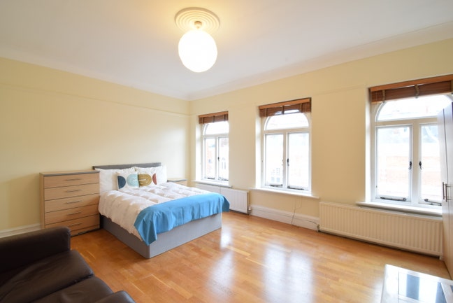 2 massive double /4 min to West Hampstead station! Main Photo