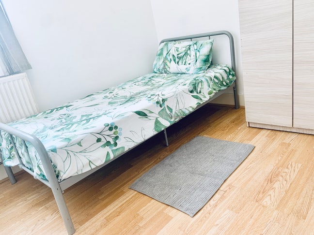 2 Single Room-All saints-Poplar-Canarywharf-14 Main Photo