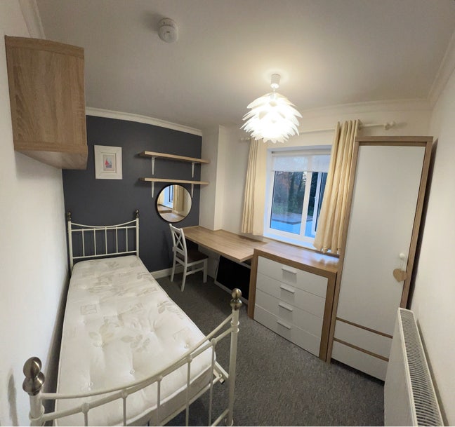 Single bedroom to rent in Farnborough  Main Photo