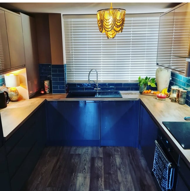 Clean Double Room to Let in Shared House Main Photo