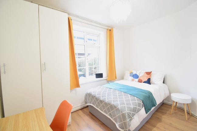 Join a Clean, Friendly Household – East Acton Main Photo