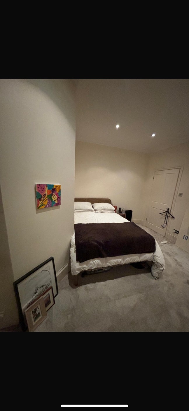 Double Furnished Room in Chelsea Main Photo