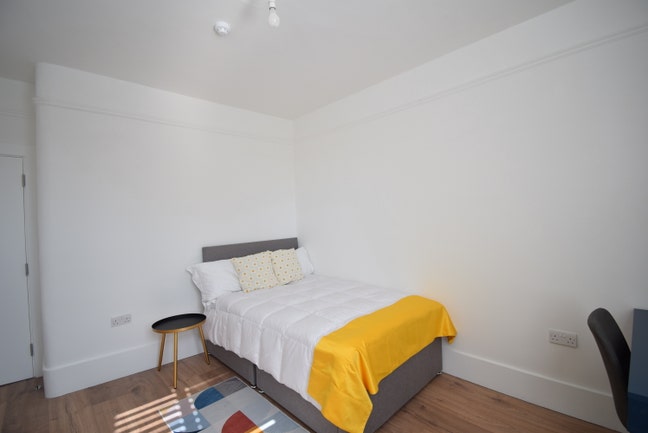 Modern Double Room – Fulham !  SW6  Main Photo