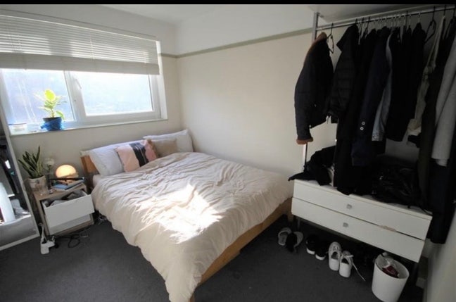 Bright double bedroom in Hoxton Main Photo