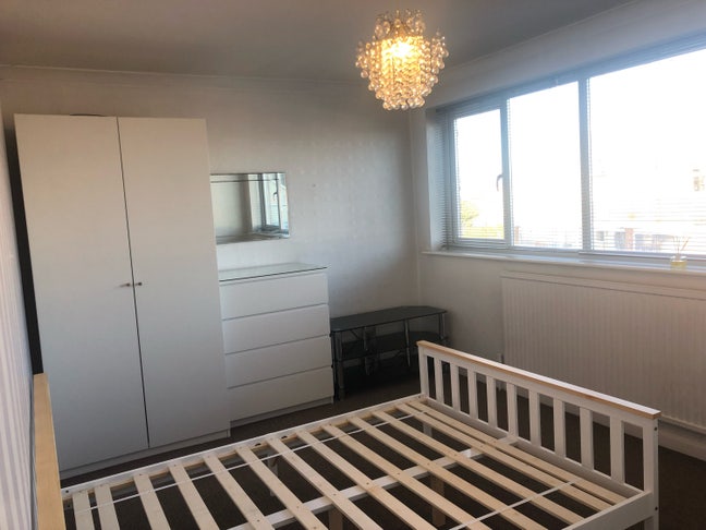 Double + single room near city centre and hospital Main Photo