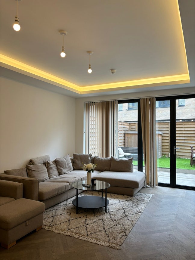 2 gorgeous double bedrooms Main Photo