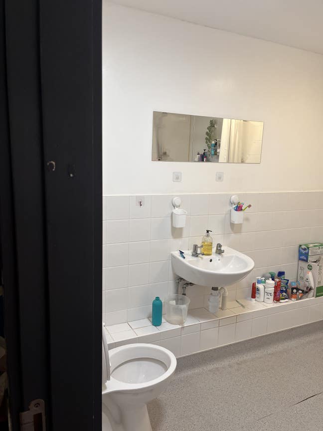 Student Accomodation - Tenency Transfer Main Photo