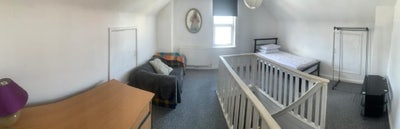 Large Single Loft Room Main Photo