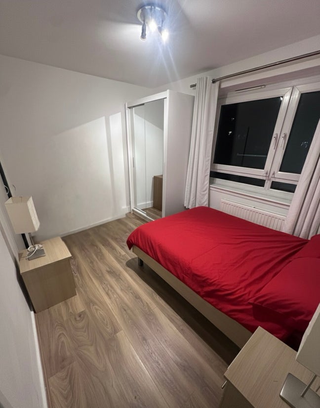 Spacious double room in Paddington  Main Photo