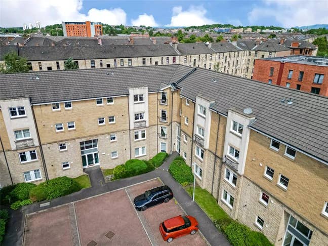 Spacious Southside Flat - Double Room & En-suite Main Photo