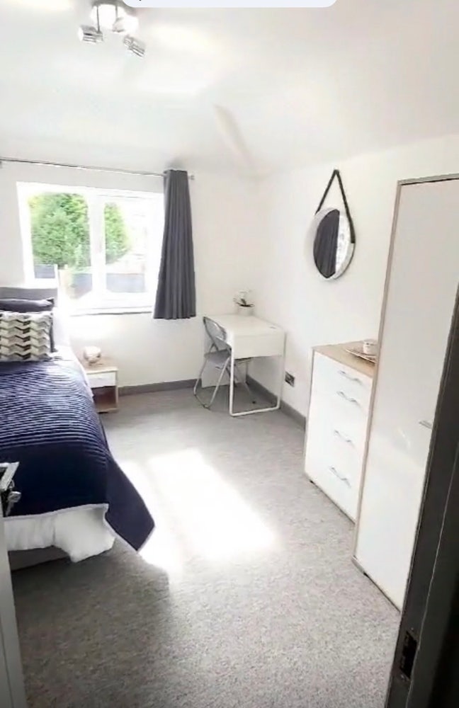 Spacious bright double room in Filton  Main Photo