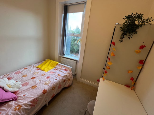 Small double room in South Gosforth  Main Photo