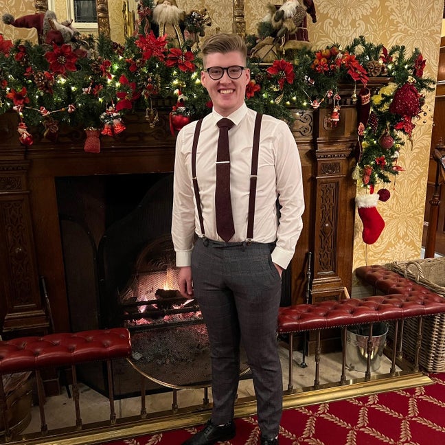 Professional seeking double room Main Photo