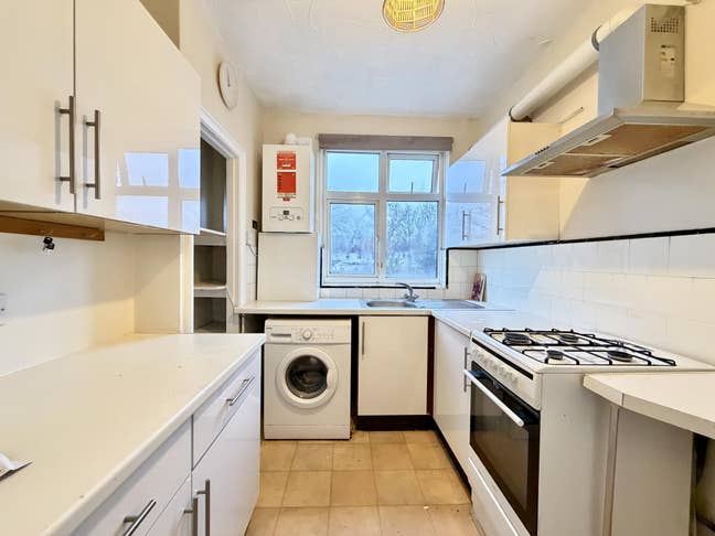 2 Bedroom Flat to Rent - West Finchley, N3 Main Photo