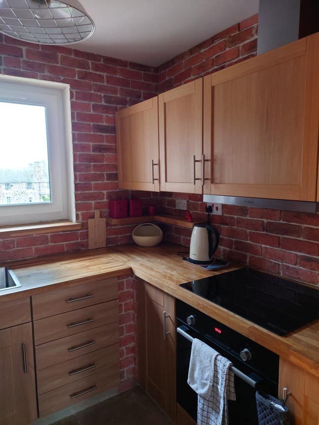 One bedroom furnished flat in central location Main Photo