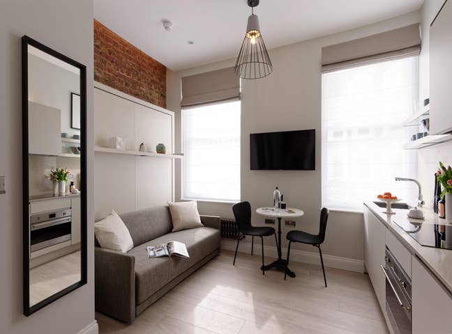 Bills Included, Shared Patio, Short/Long Lets 🔥 Main Photo