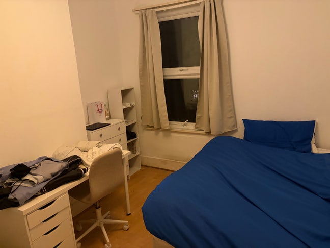 Cheap double room in friendly house share Main Photo