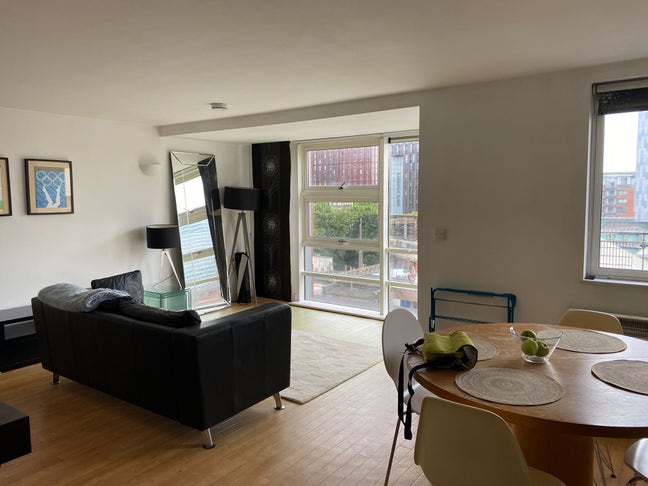 Premium Double Room in City Centre Apartment  Main Photo