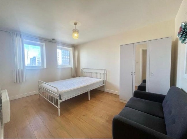 One double room rent included gym access  Main Photo