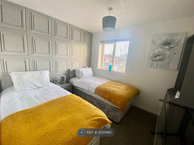 1 bedroom Furnished  Main Photo