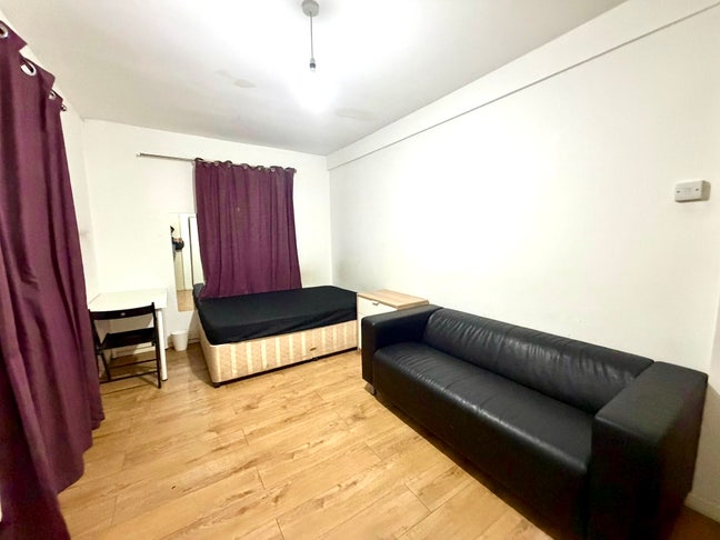💖Lovely Room in Stepney/Mile End+All Bill Includ Main Photo