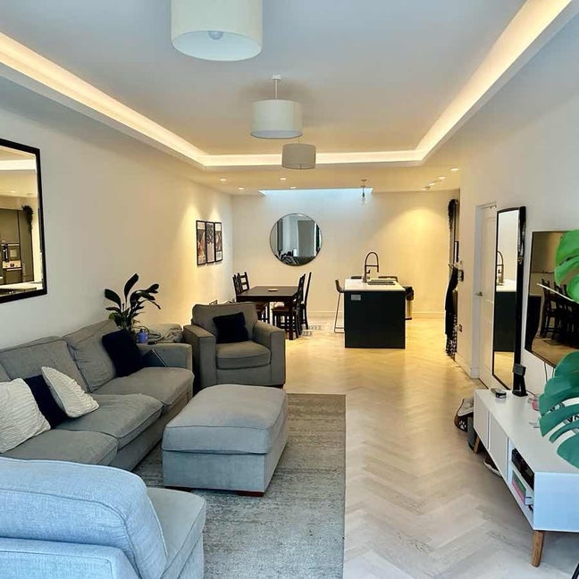 Jan Sublet en-suite room in sociable house, Main Photo