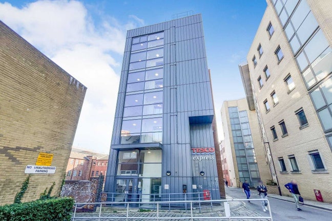 Modern City Centre Studio | 5 minutes walk Main Photo