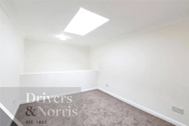 Fantastic Double Room in Zone 2 Main Photo