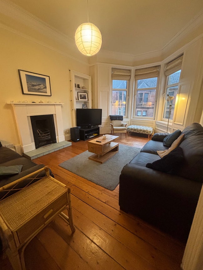 Large Double Room by the Botanics Main Photo