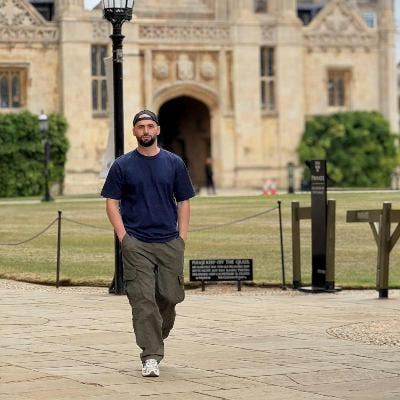 Heyo ladies and gents! Im David, I'm 30 years... Main Photo