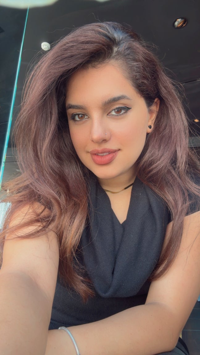 26 year old Female seeks a double room Main Photo