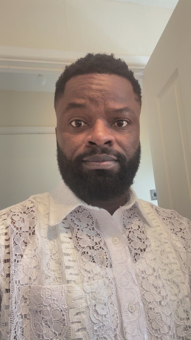 Professional Male seeks a single or double room Main Photo