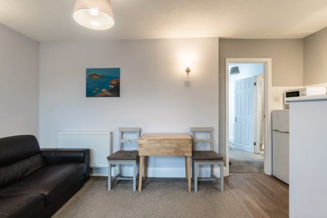 Winter Lets including bills & parking Main Photo