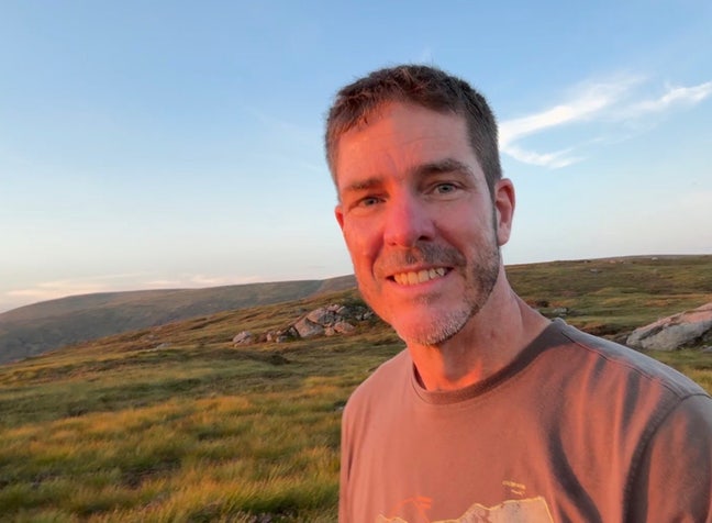 Professional looking for a comfy, quiet room Main Photo