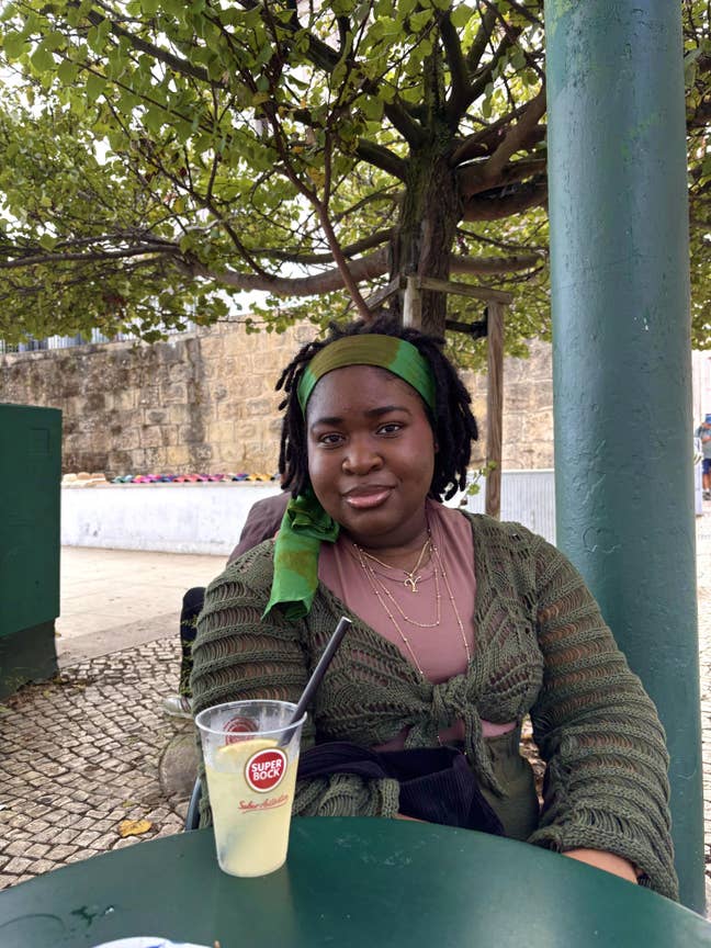 Professional Looking for a Flat Share/Buddy Up! Main Photo